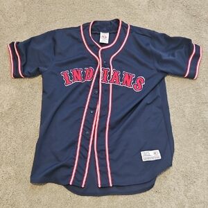 Vintage Cleveland Indians jersey. Great condition. Size medium  38-40.